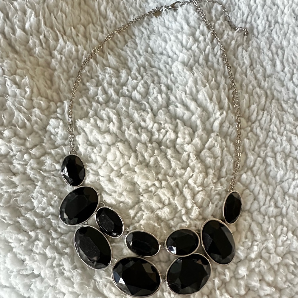Chico’s Bold Onyx Necklace